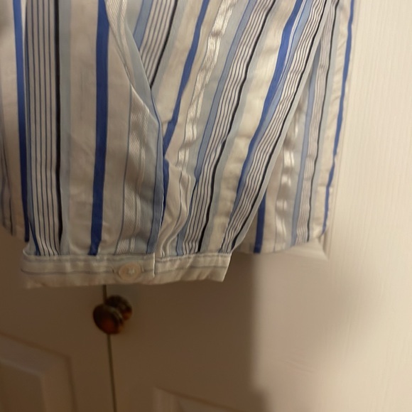 Motherhood Maternity V neck long sleeve shirt size Small - Picture 5 of 8